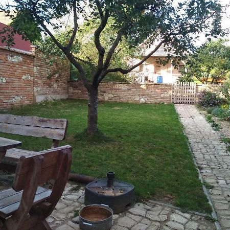 Ubytovaní U lomu Mikulov Exteriér fotografie